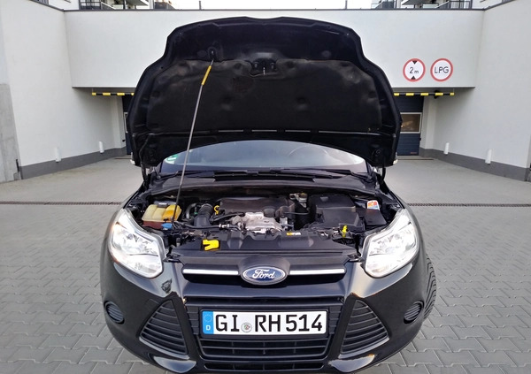 Ford Focus cena 22900 przebieg: 172700, rok produkcji 2016 z Swarzędz małe 466